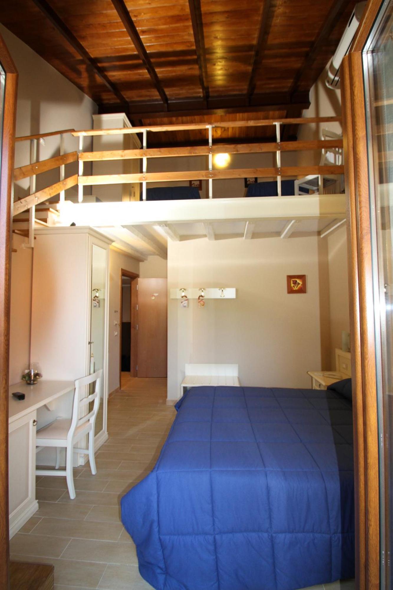 Hotel La Chioccia à Valmontone Extérieur photo